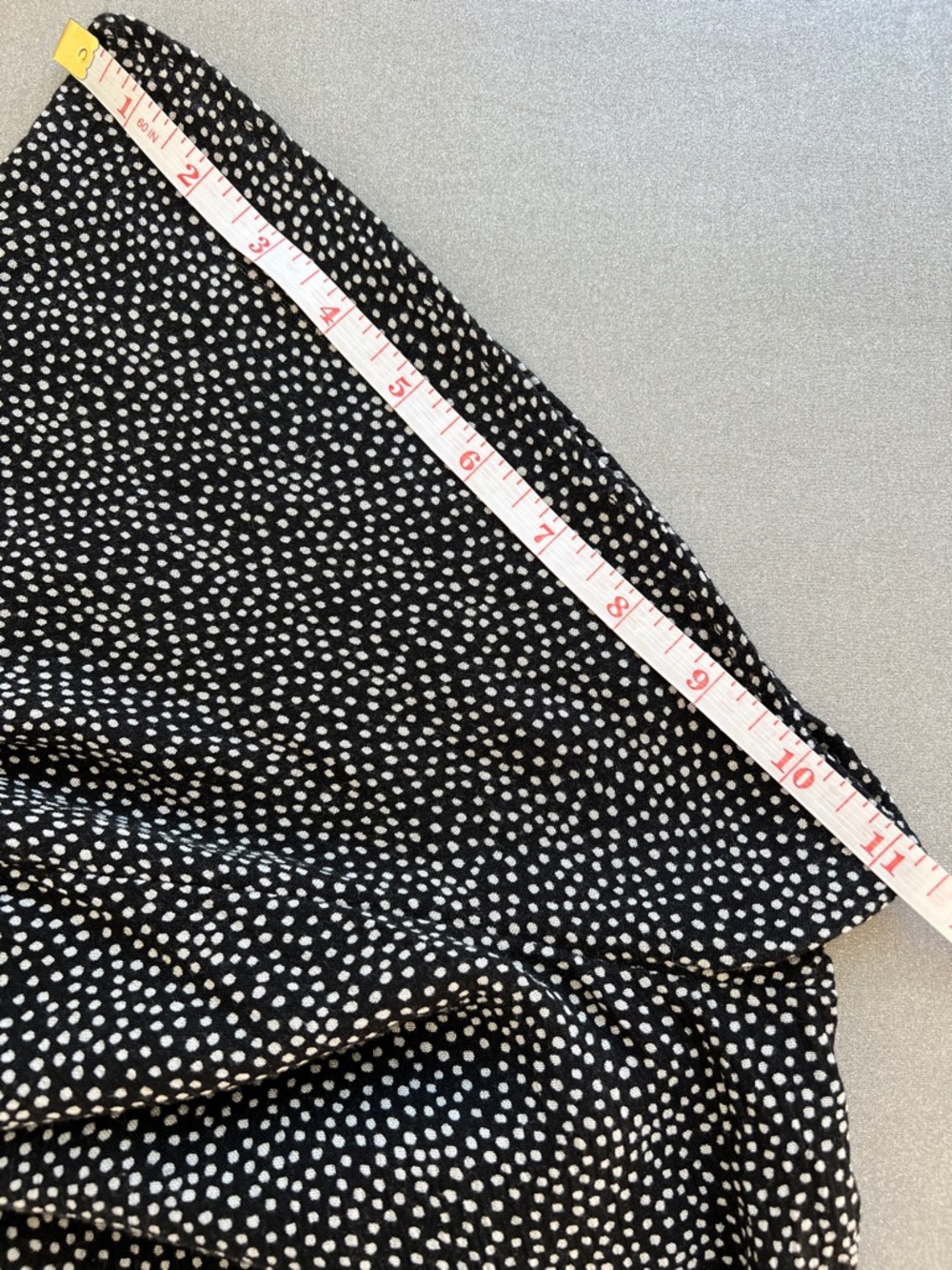 LOFT | Black & White Dot Short Flutter Sleeves Office Blouse Style #612187 Small - Picture 14 of 17